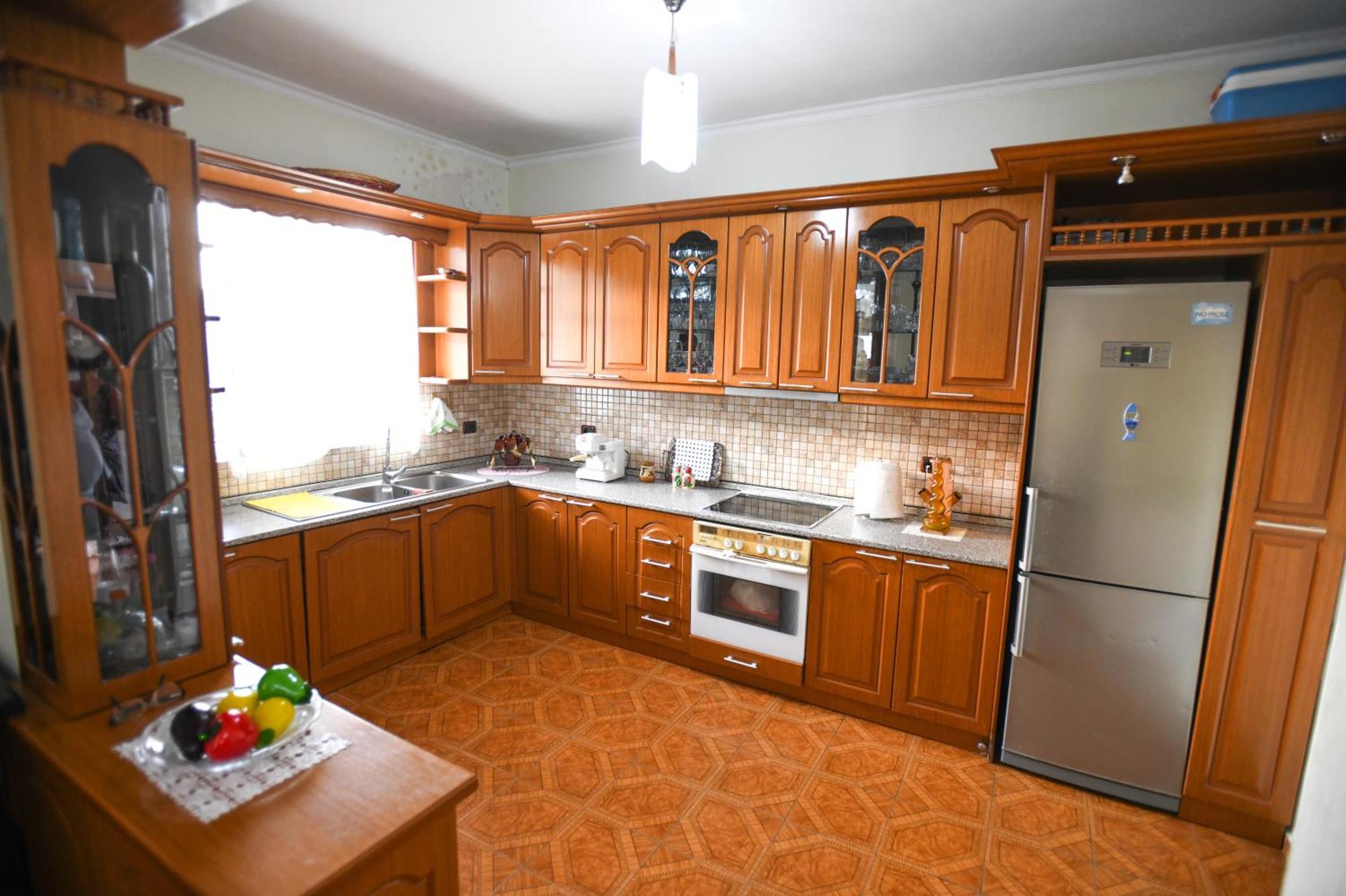 Apartment Darlin Берат Екстериор снимка